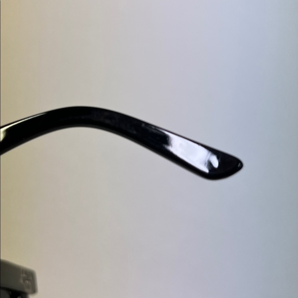 Gucci Black Rectangular Sunglasses - image 12